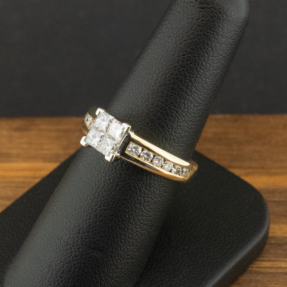 18ct Yellow Gold 1.00ct Princess Cut Diamond Cluster Ring Size N 5.8g