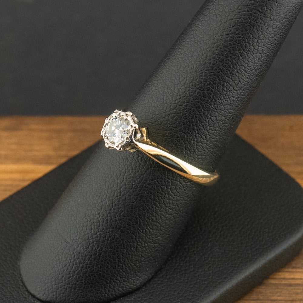 18ct Yellow Gold 0.33ct Diamond Solitaire Ring Size P 3.3g