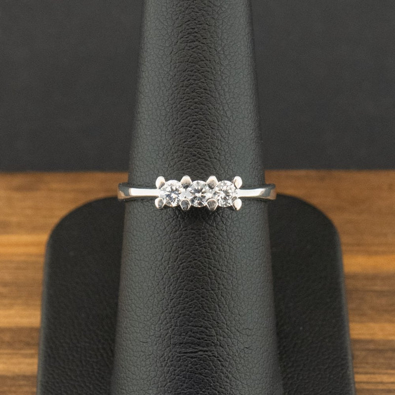 18ct White Gold 0.30ct Diamond Trilogy Ring Size M 1/2 2.7g