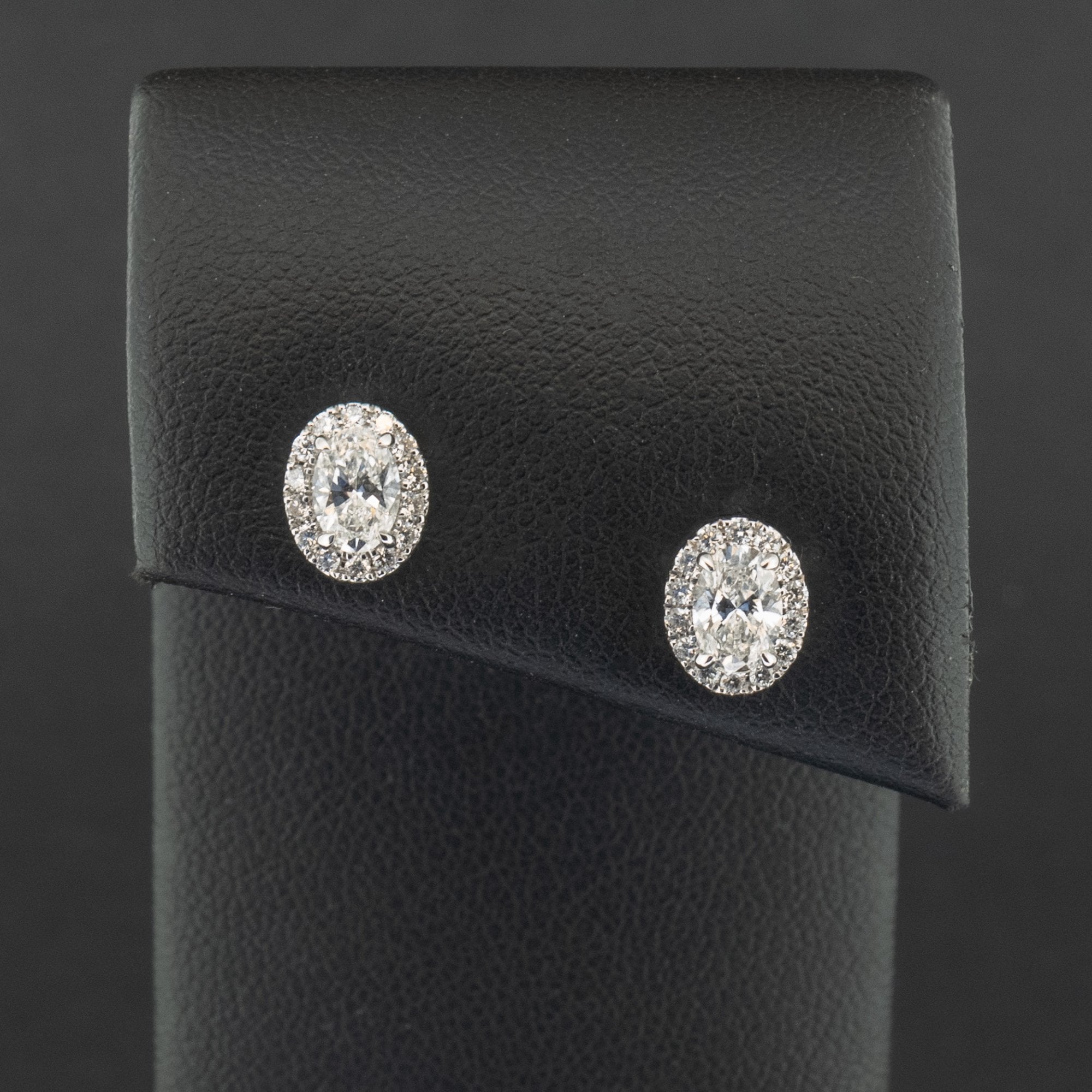 18Ct White Gold Lab Created 1ct Diamond Halo Earrings