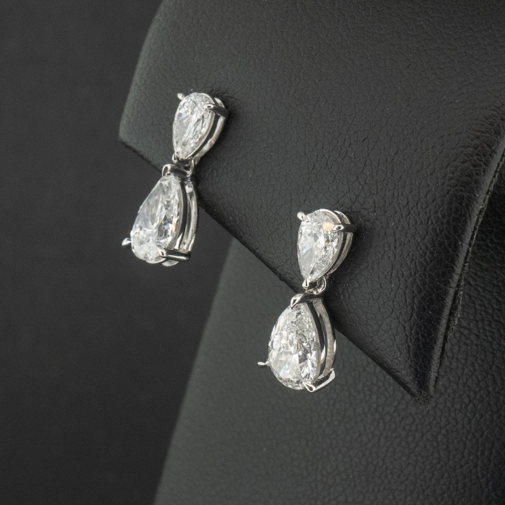 18Ct White Gold Lab Created 2ct Diamond Drop Earrings