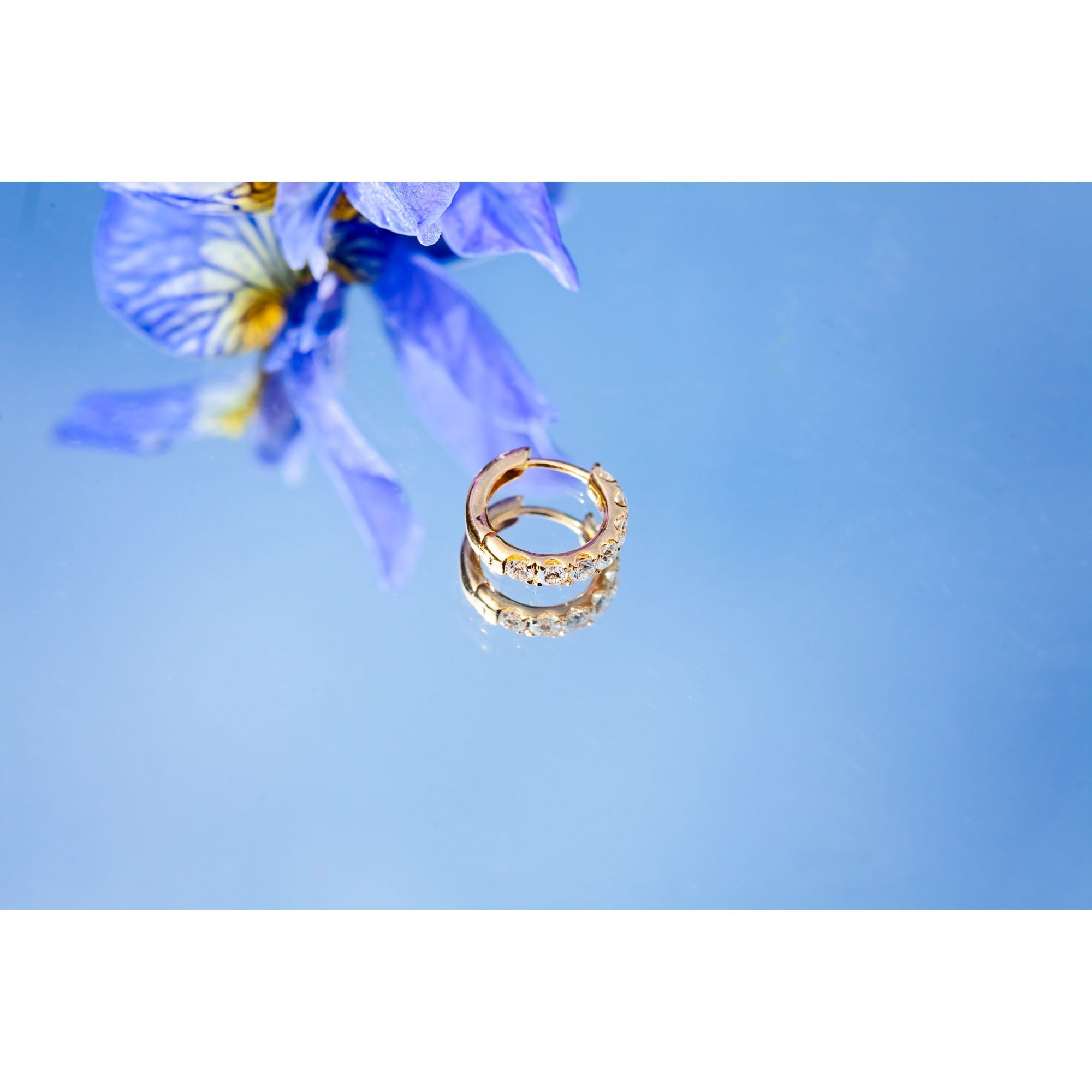 18Ct Yellow Gold Lab Created 1ct Diamond Huggie Earrings