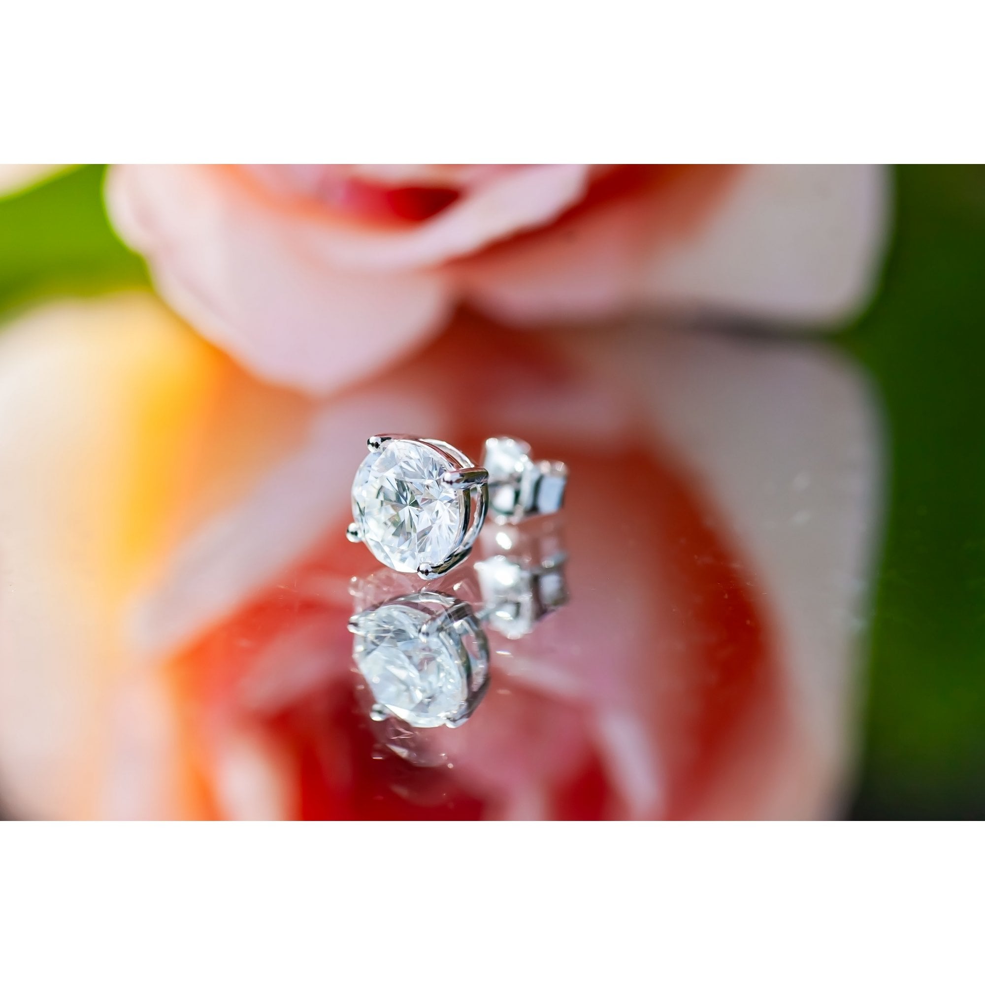 18Ct White Gold Lab Created 3ct Diamond Stud Earrings