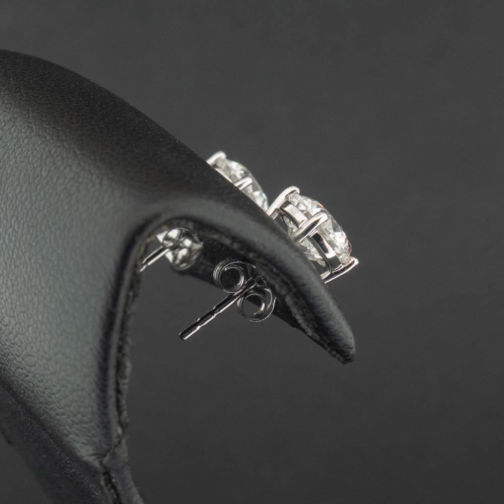 18Ct White Gold Lab Created 3ct Diamond Stud Earrings