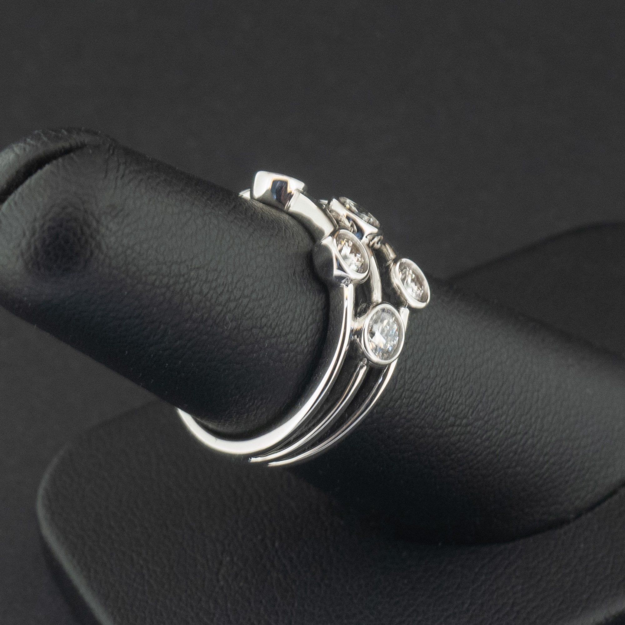 18Ct White Gold Lab Created 1.06ct Diamond Bubble Ring Size M