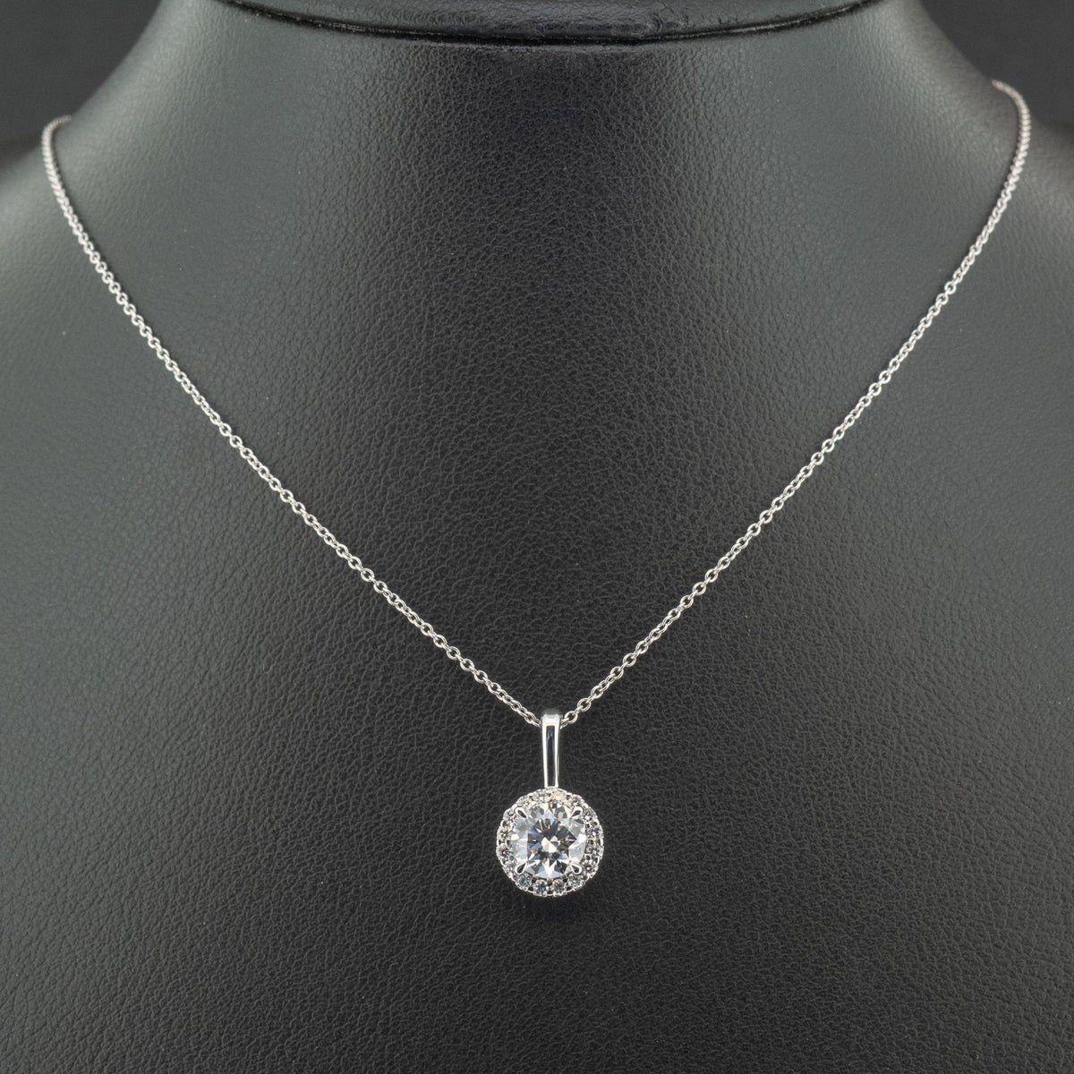 18Ct White Gold Round Lab Created 0.91ct Diamond Halo 16-18" Necklace