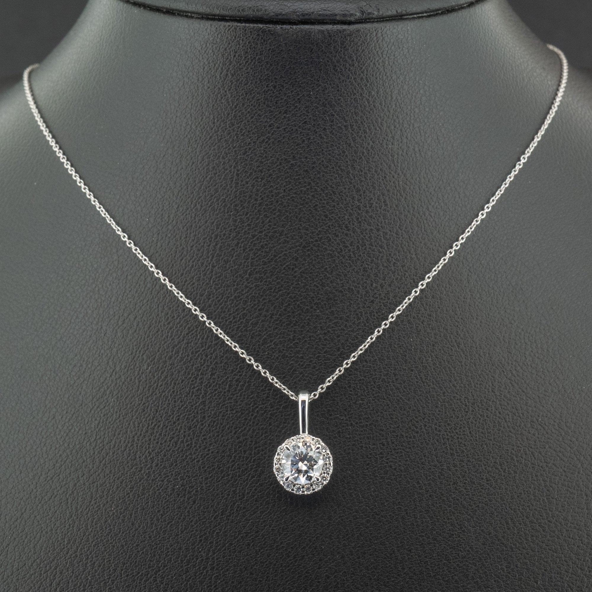 18Ct White Gold Round Lab Created 0.91ct Diamond Halo 16-18" Necklace