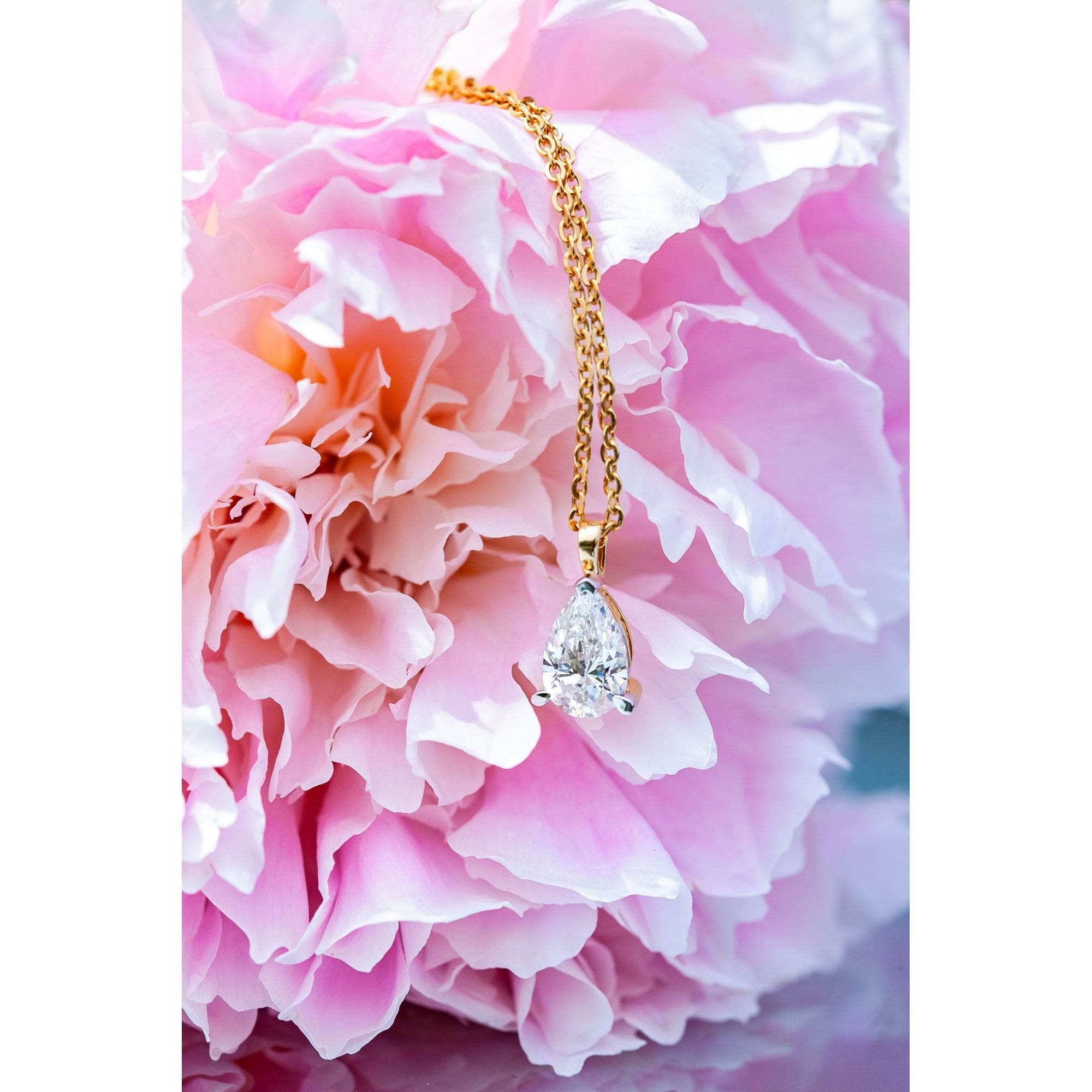 18Ct Yellow Gold Lab Created 1.02ct Pear Cut Diamond 16-18" Necklace