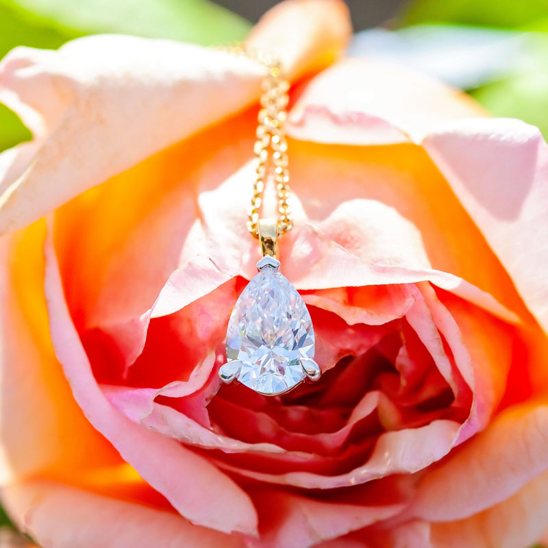 18Ct Yellow Gold Lab Created 1.53ct Pear Cut Diamond 16-18" Necklace