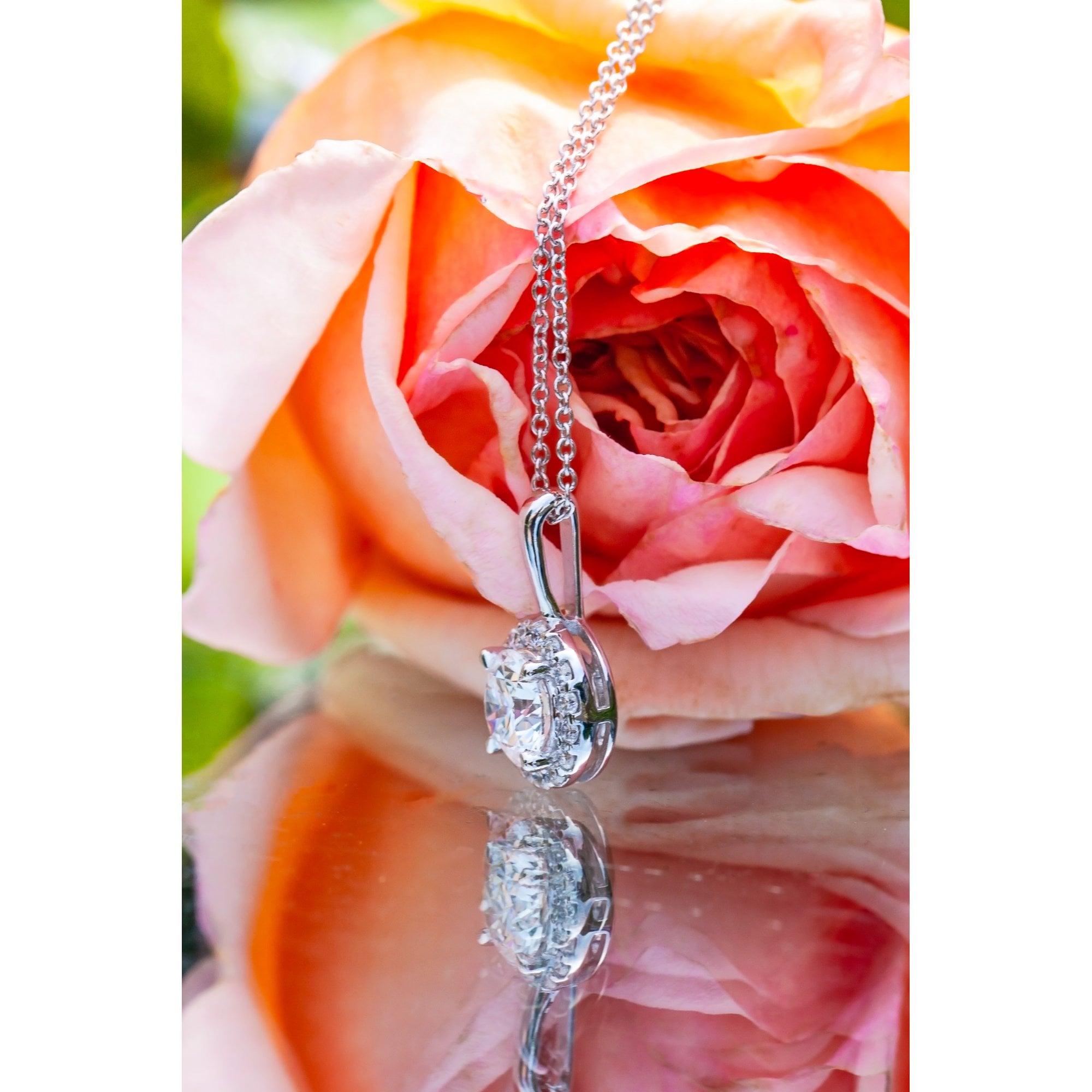 18Ct White Gold Round Lab Created 0.91ct Diamond Halo 16-18" Necklace