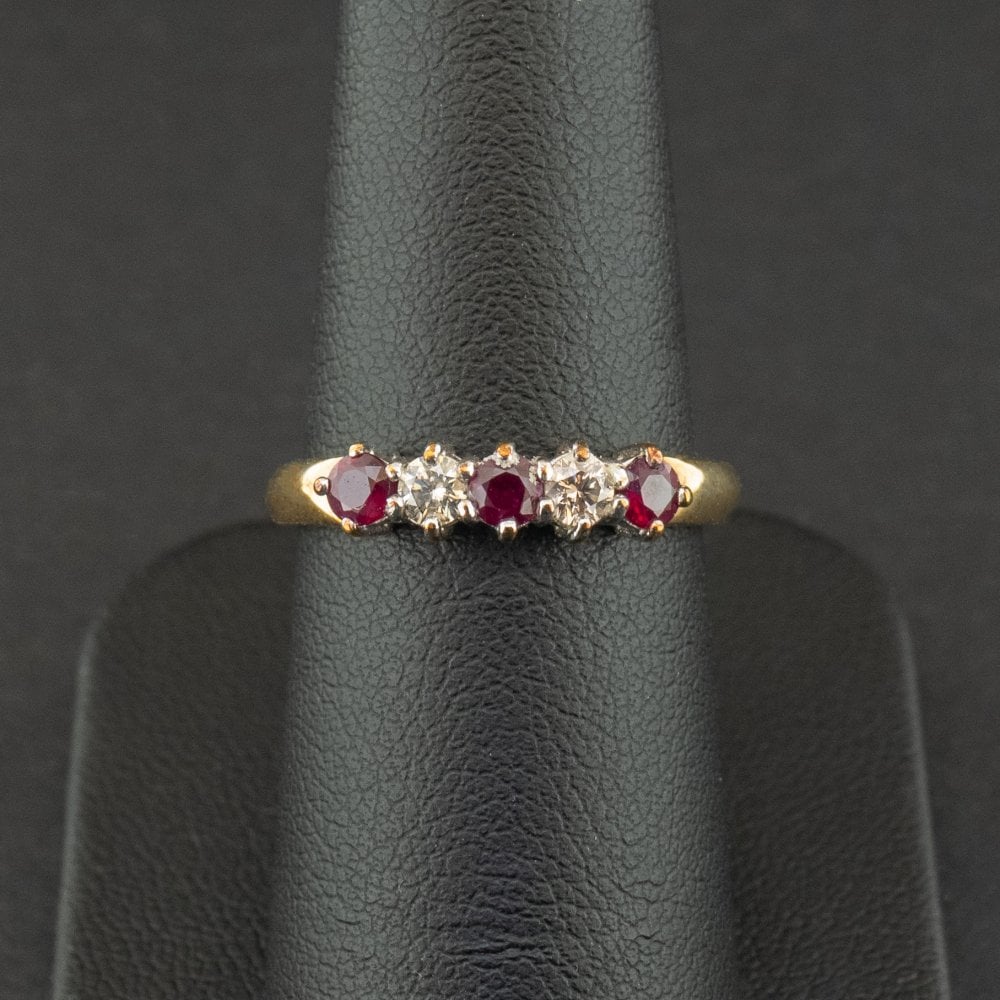 9ct Yellow Gold Ruby and Diamond Ring Size N 2.4g