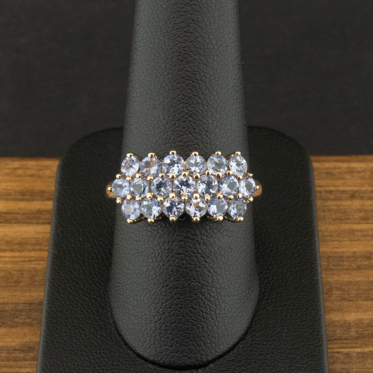 9ct Yellow Gold Blue Stone Cluster Ring Size R 1/2 3.9