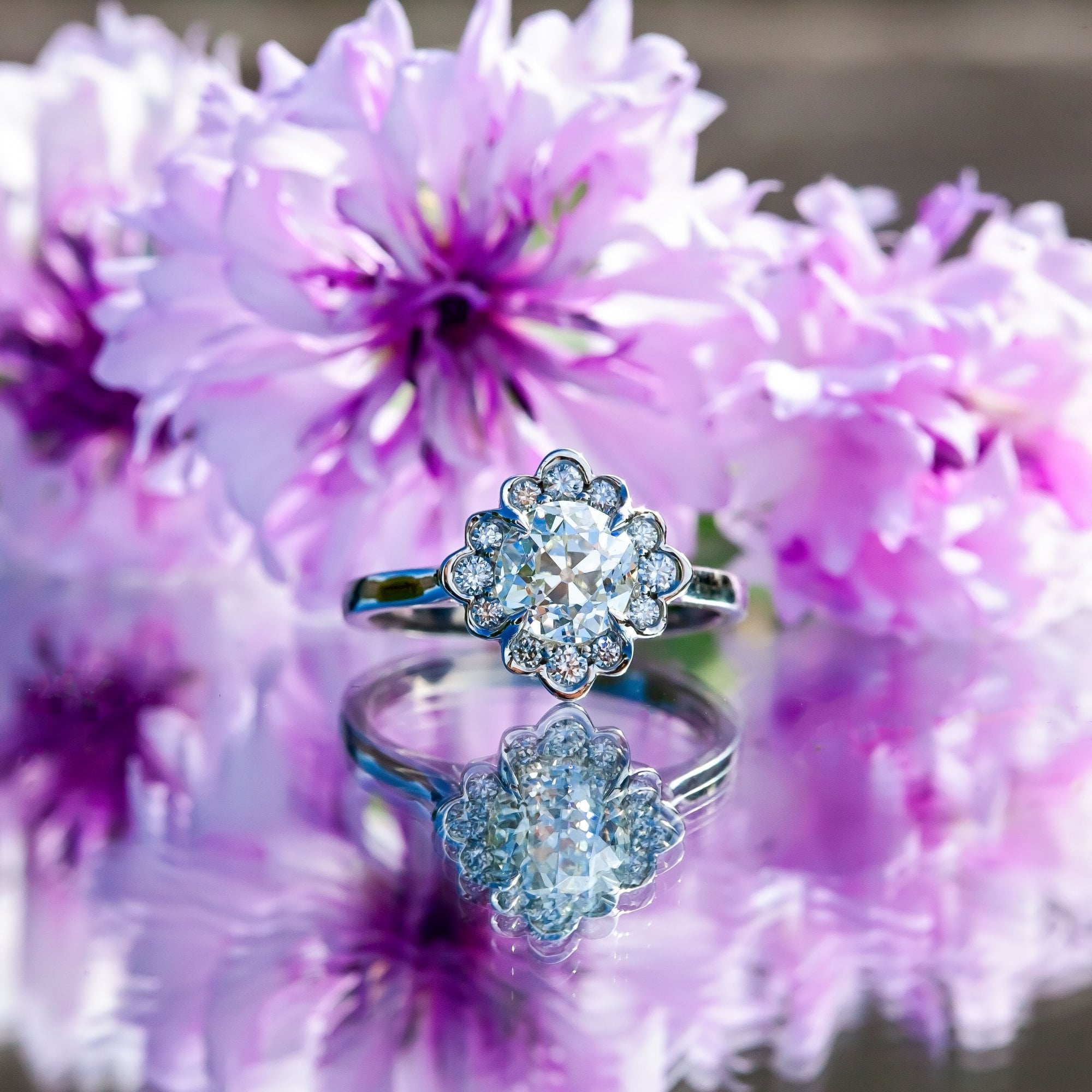 Platinum 1.36ct Old Cut Kozibe effect Diamond Cluster Ring
