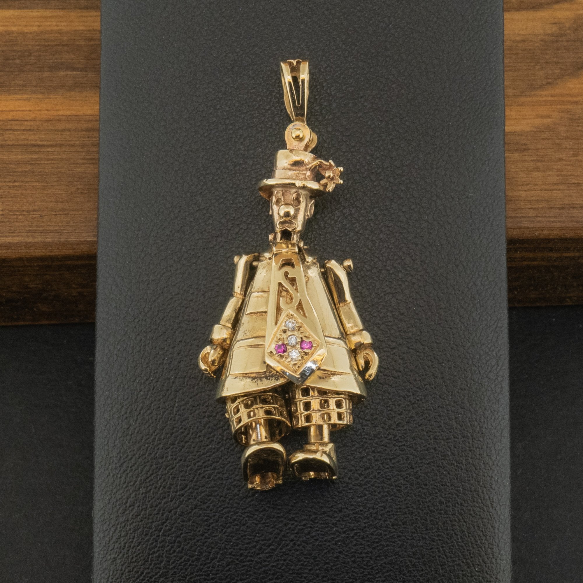 9ct Yellow Gold Clown Pendant 9.4g