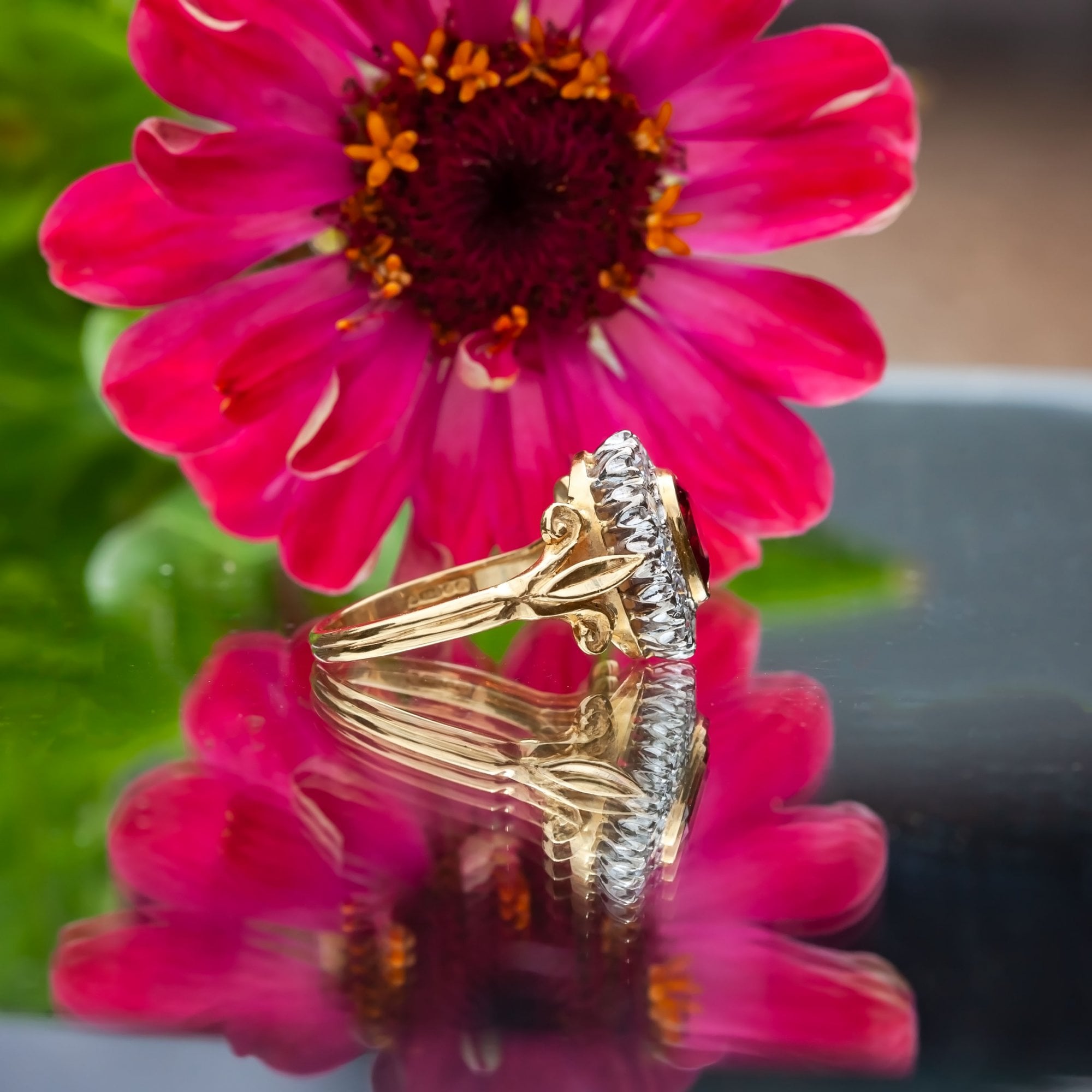 Vintage 18ct Yellow Gold 1.25ct Ruby & 0.6ct Diamond Cluster Ring 5.2g