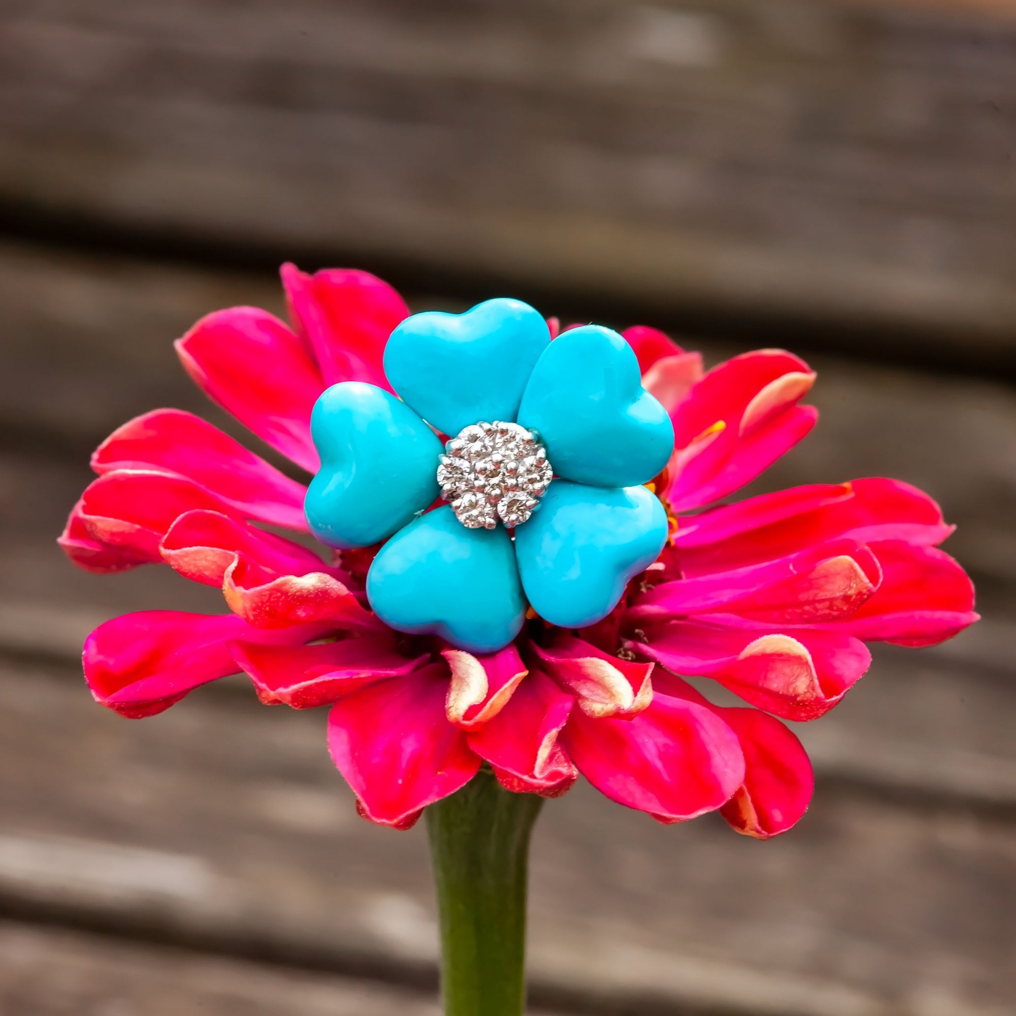 18ct White Gold Turquoise and Diamond Flower Ring Size O 9.3g