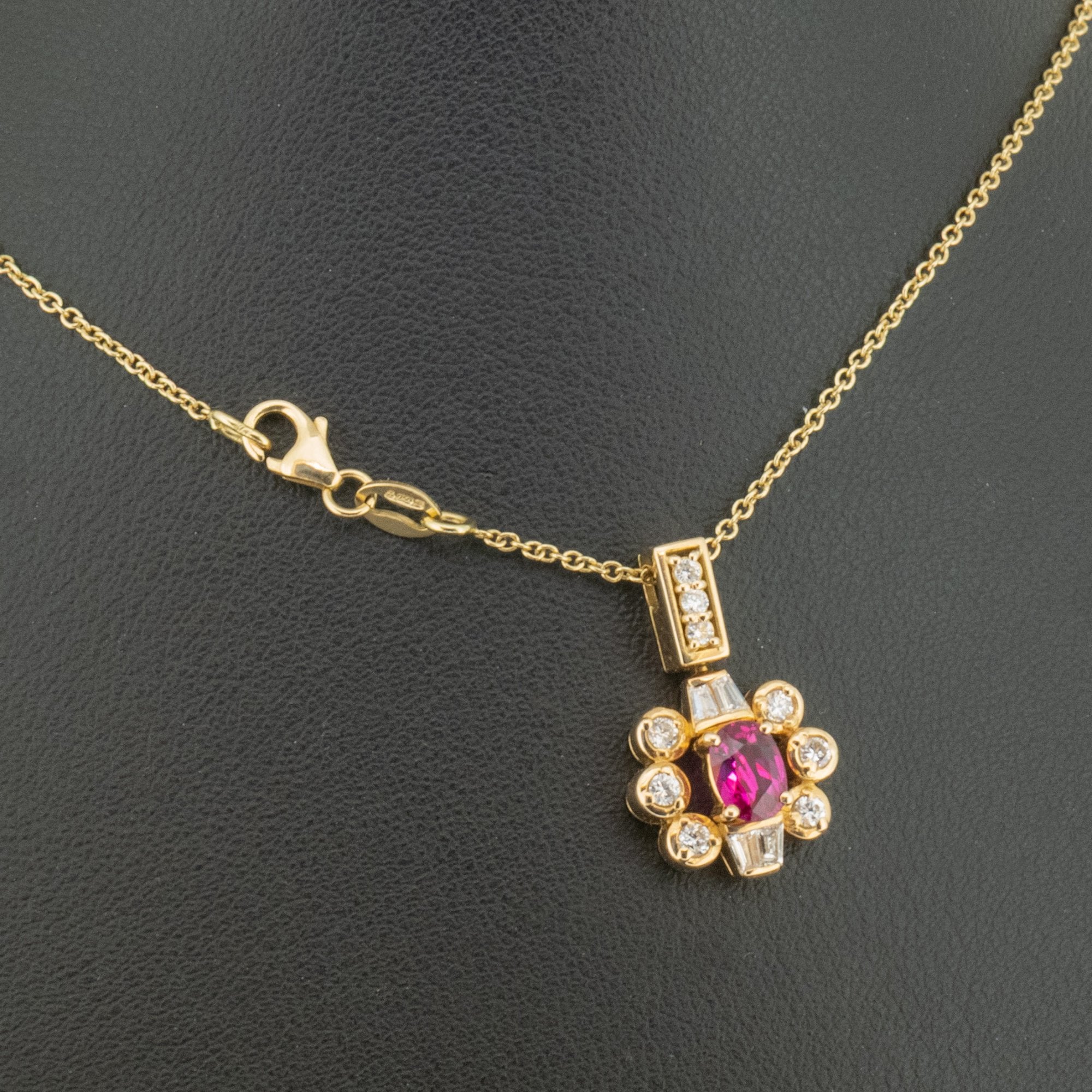 0.59ct Ruby & Diamond 16" Necklace 6.7g