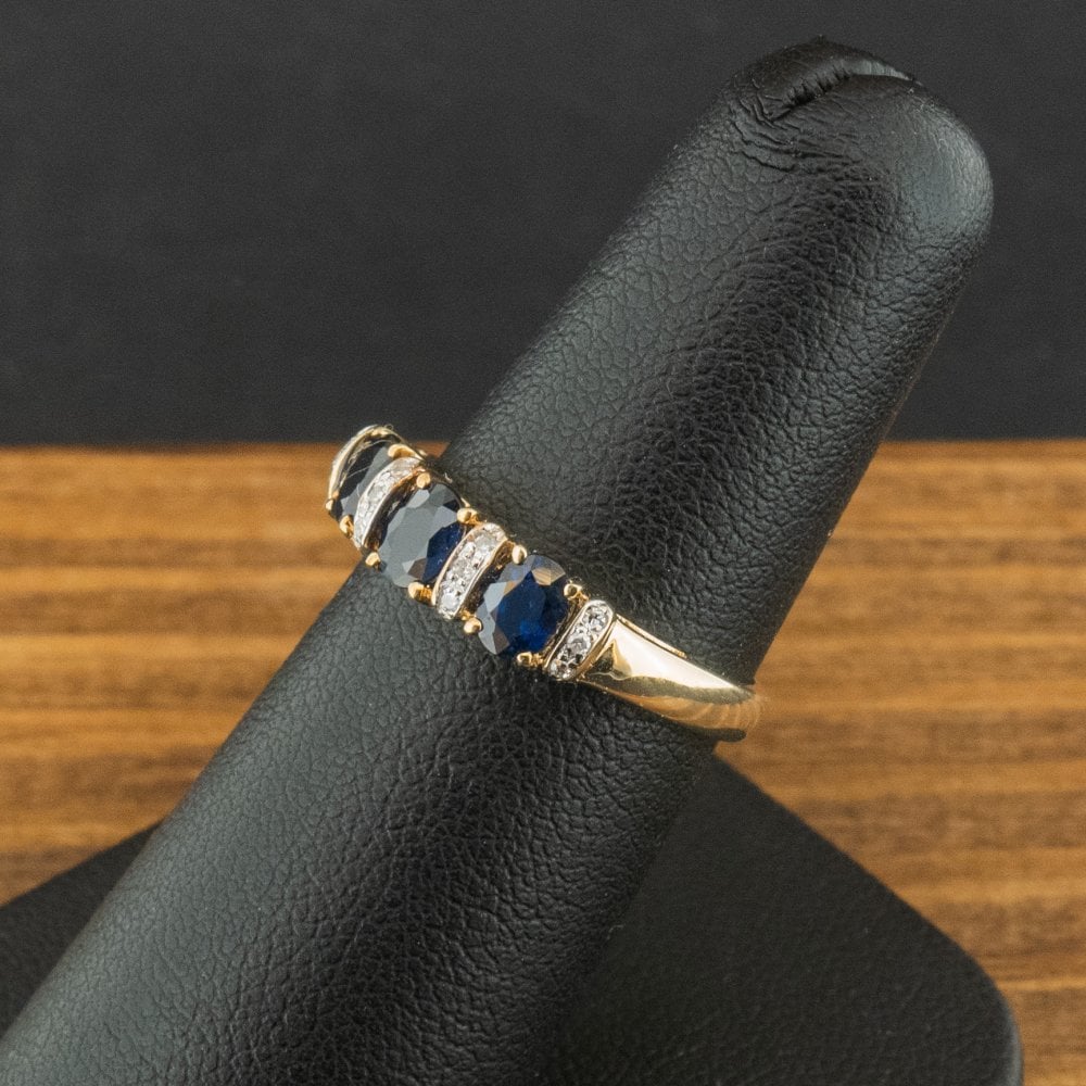9ct Yellow Gold Sapphire and Diamond Ring Size K 1/2 2.1g