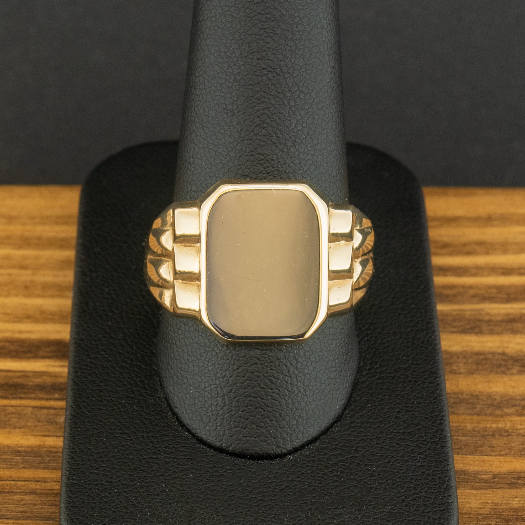 9ct Yellow Gold Octagon Signet Ring Size W 1/2 9.8g