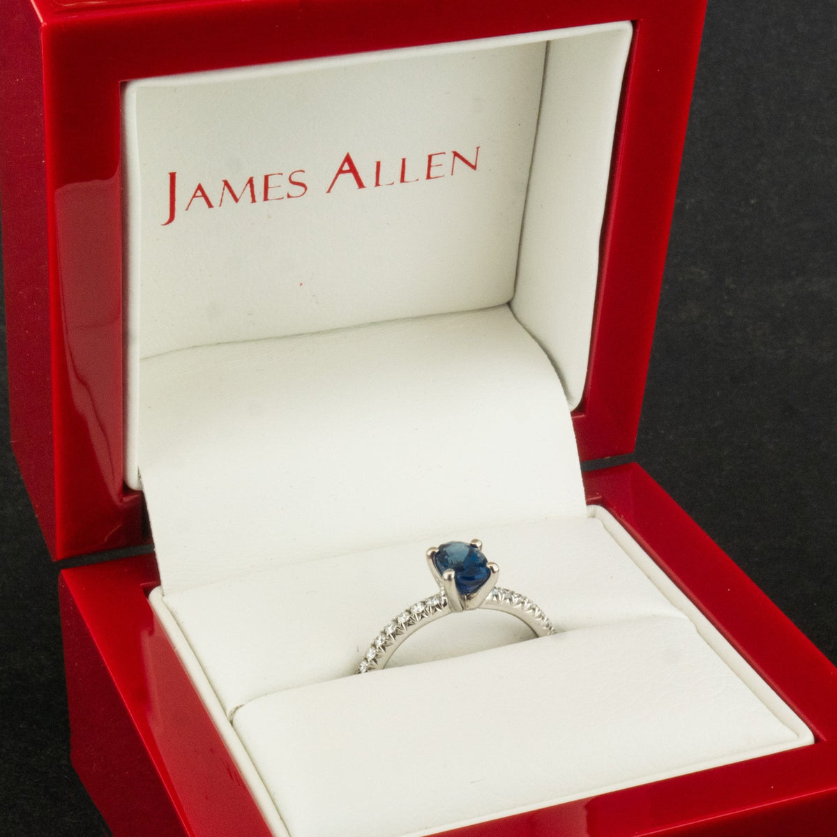 14ct White Gold 0.79ct Sapphire and 0.16ct Diamond Ring Size K 2g
