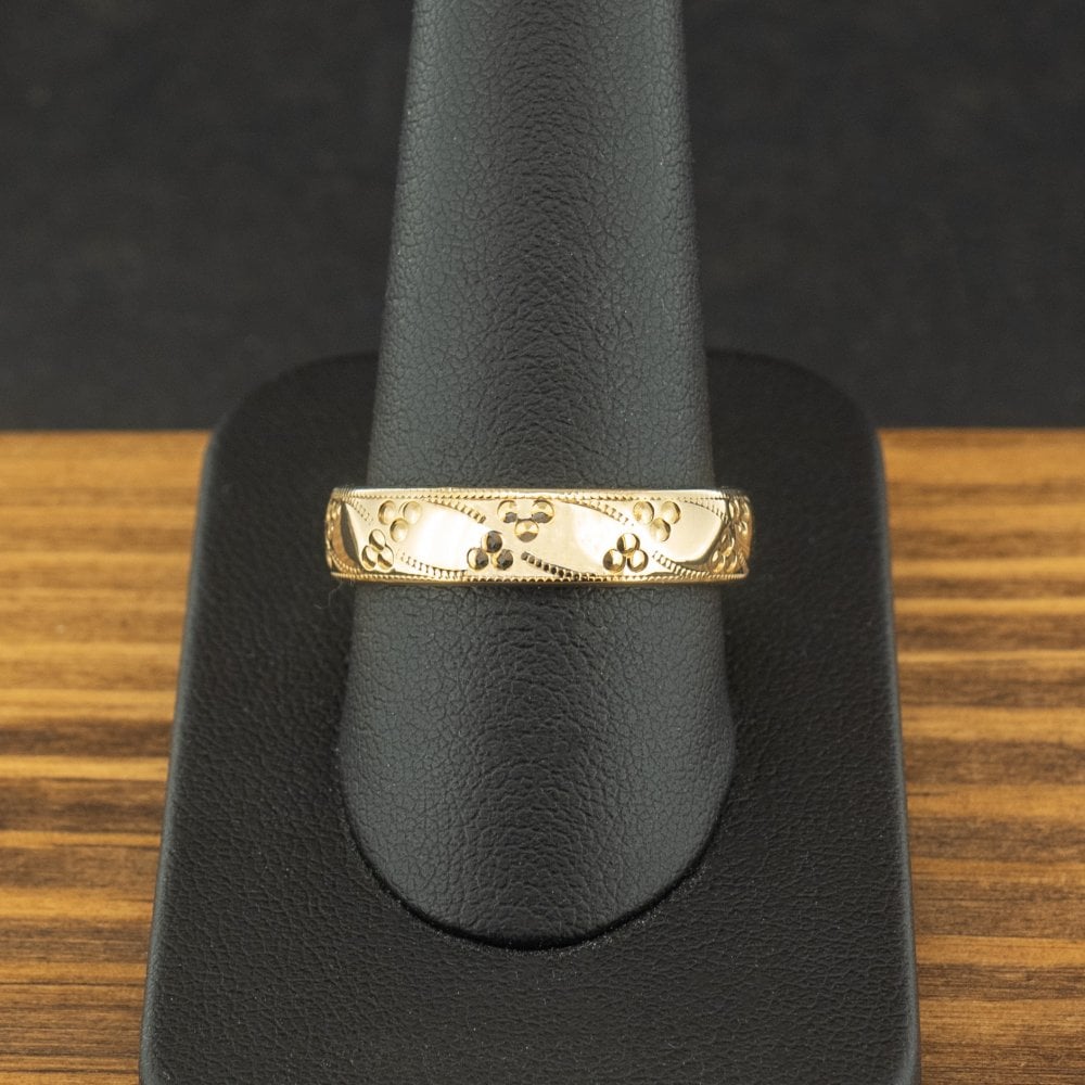 9ct Yellow Gold Milgrain Patterned Band Ring Size T 7.1g
