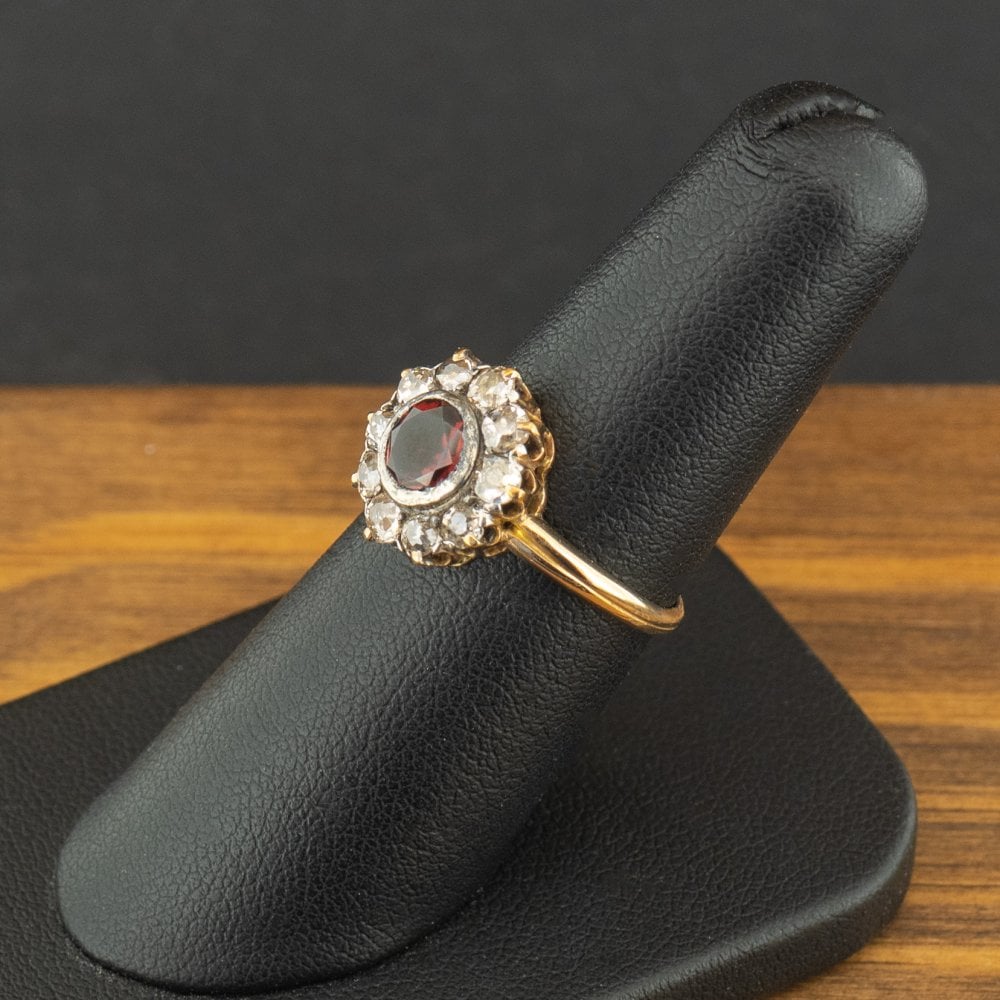14ct yellow Gold & Silver Garnet and Diamond Halo Ring Size M 2.8g
