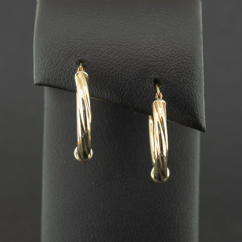 9ct Yellow Gold half Twist Hoop Earrings 1.8g