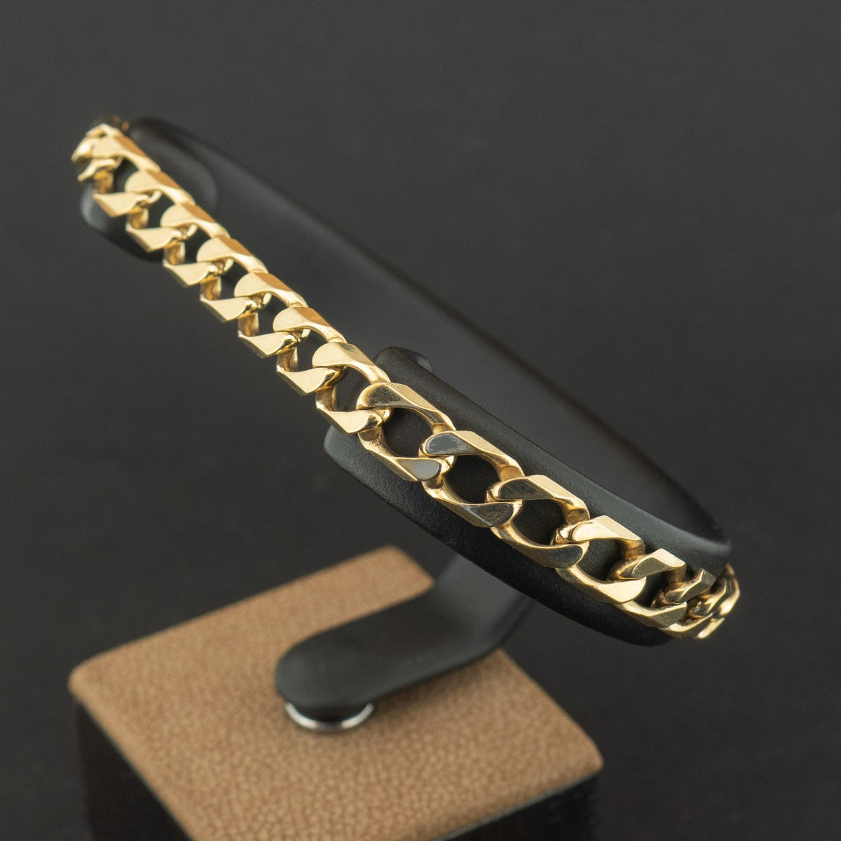 9ct Yellow Gold 8.75 Inch Curb Chain Bracelet 14.9g