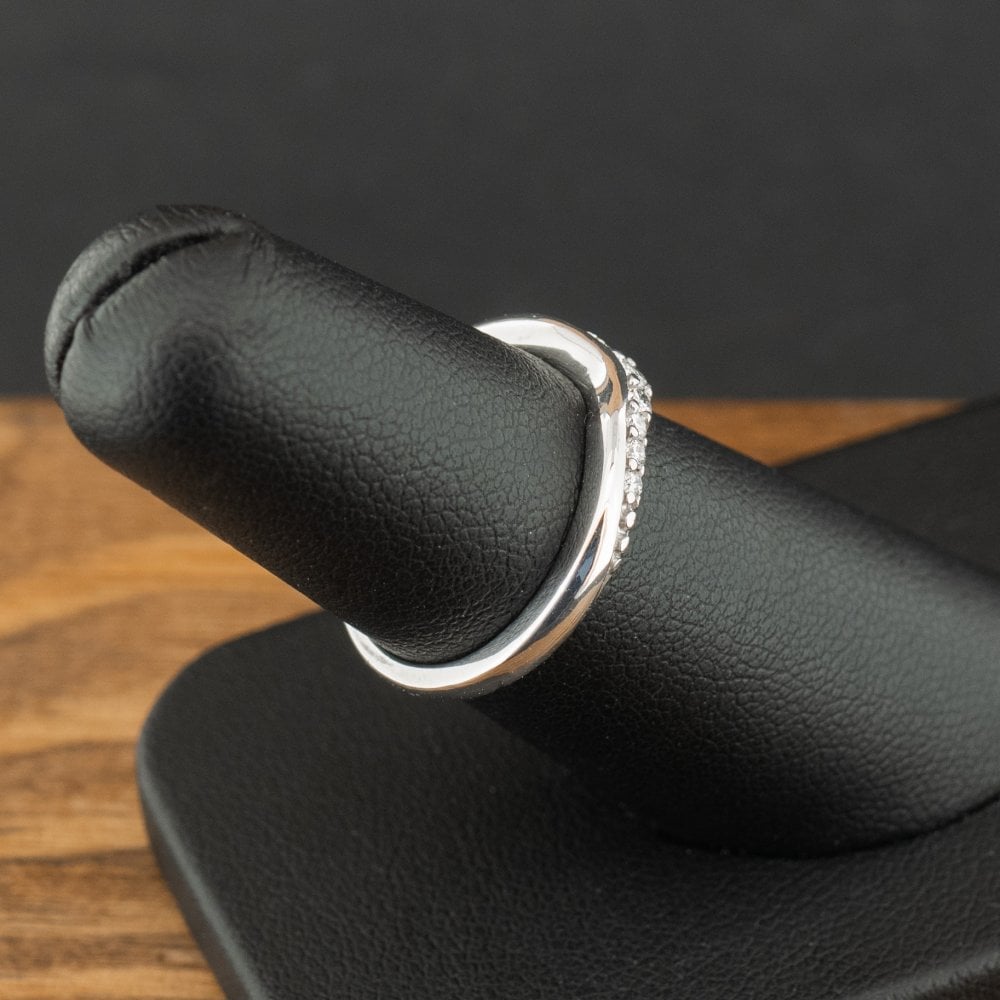 18ct White Gold Diamond Wishbone Ring Size L 2.2g