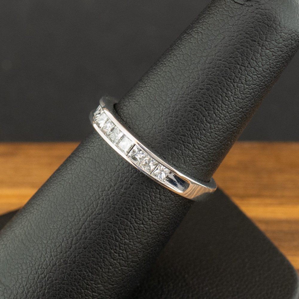 18ct White Gold 0.54ct Princess Cut Diamond Channel Set Band Ring Size M 3.1g