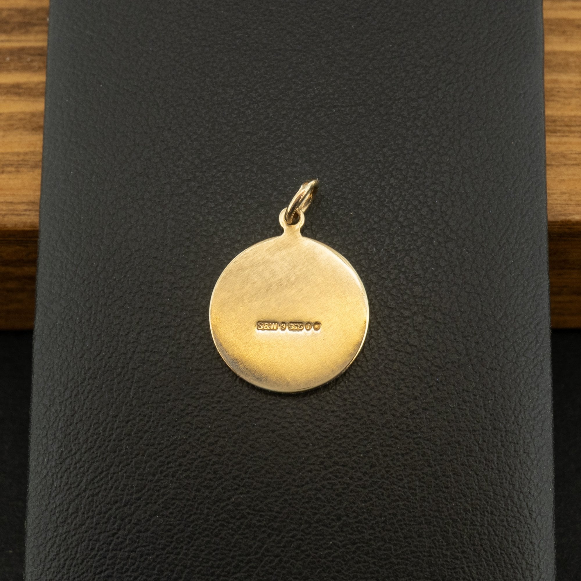 9ct Yellow Gold Archer Pendant 1.7g