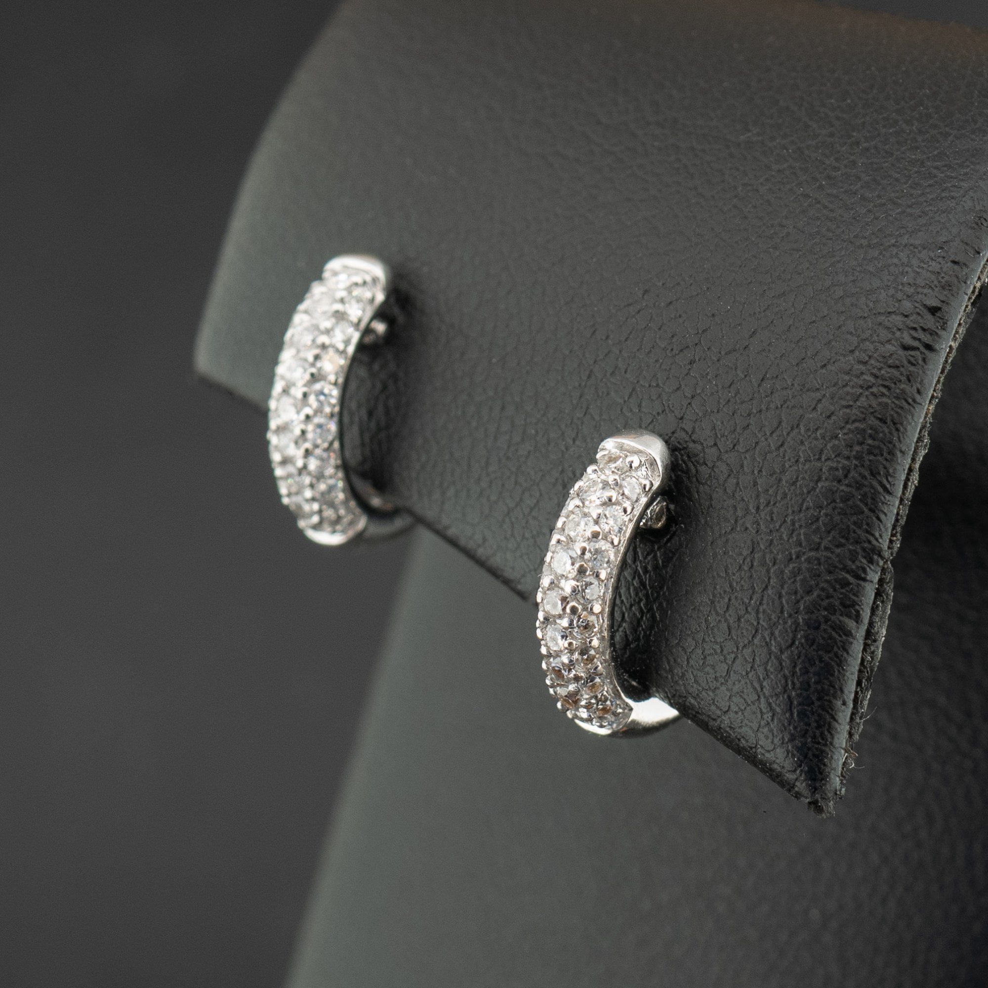 18ct White Gold Diamond Hoop Earrings 3.9g