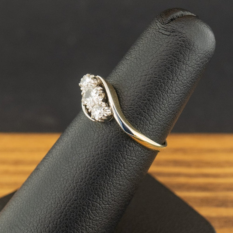 18ct Yellow Gold and Platinum Diamond Trilogy Ring Size K 2.6g