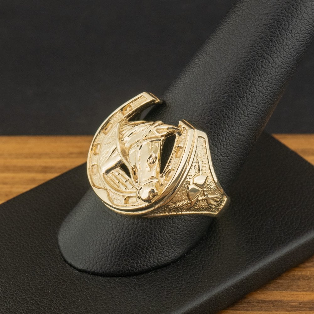 9ct Yellow Gold Horse Shoe Ring Size U 8.7g