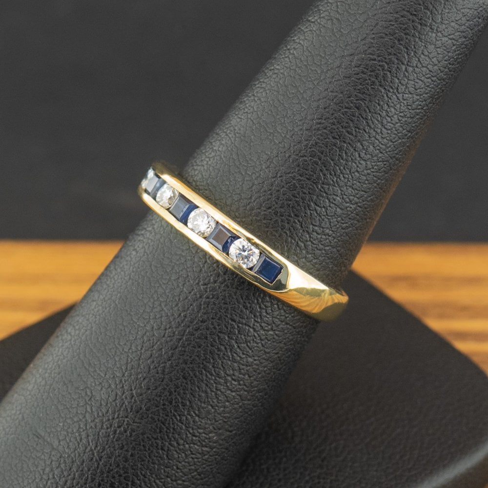 18ct Yellow Gold Sapphire & Diamond Ring Size O 2.8g