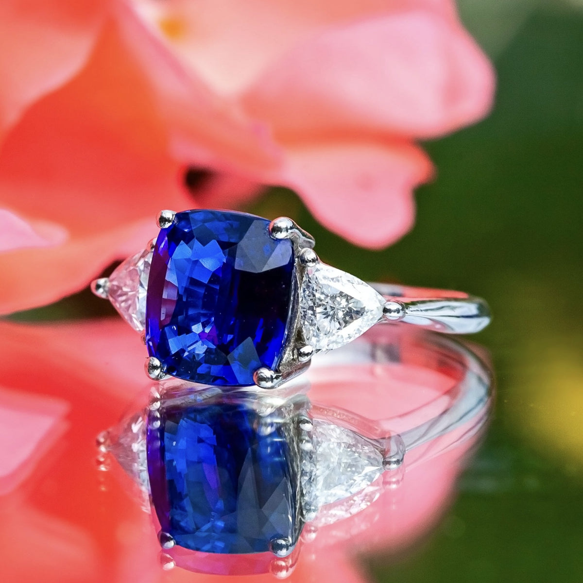 4.05ct Royal Blue Sapphire & 1.34ct G VS2 Diamond Platinum Trilogy Ring 6.9g
