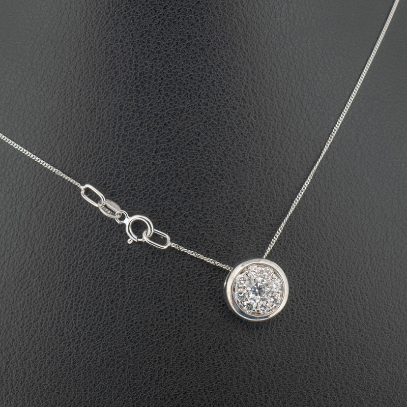 18ct White Gold 0.5ct Diamond Cluster Pendant Neckalce 3g