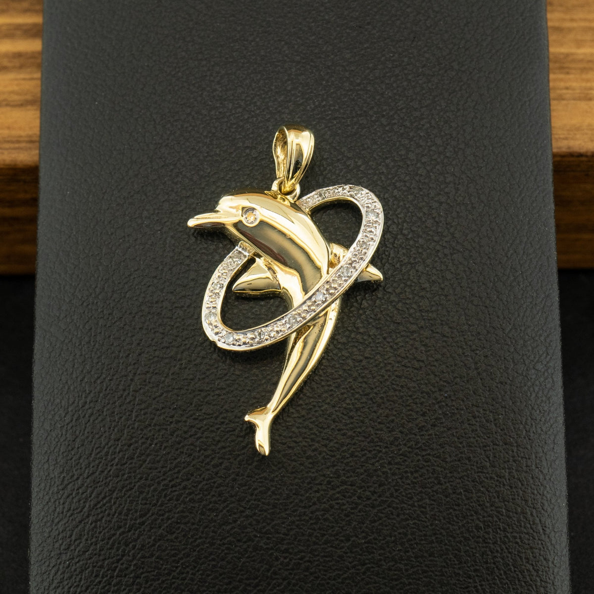 9ct Yellow Gold Diamond Dolphin Pendant 1.7g