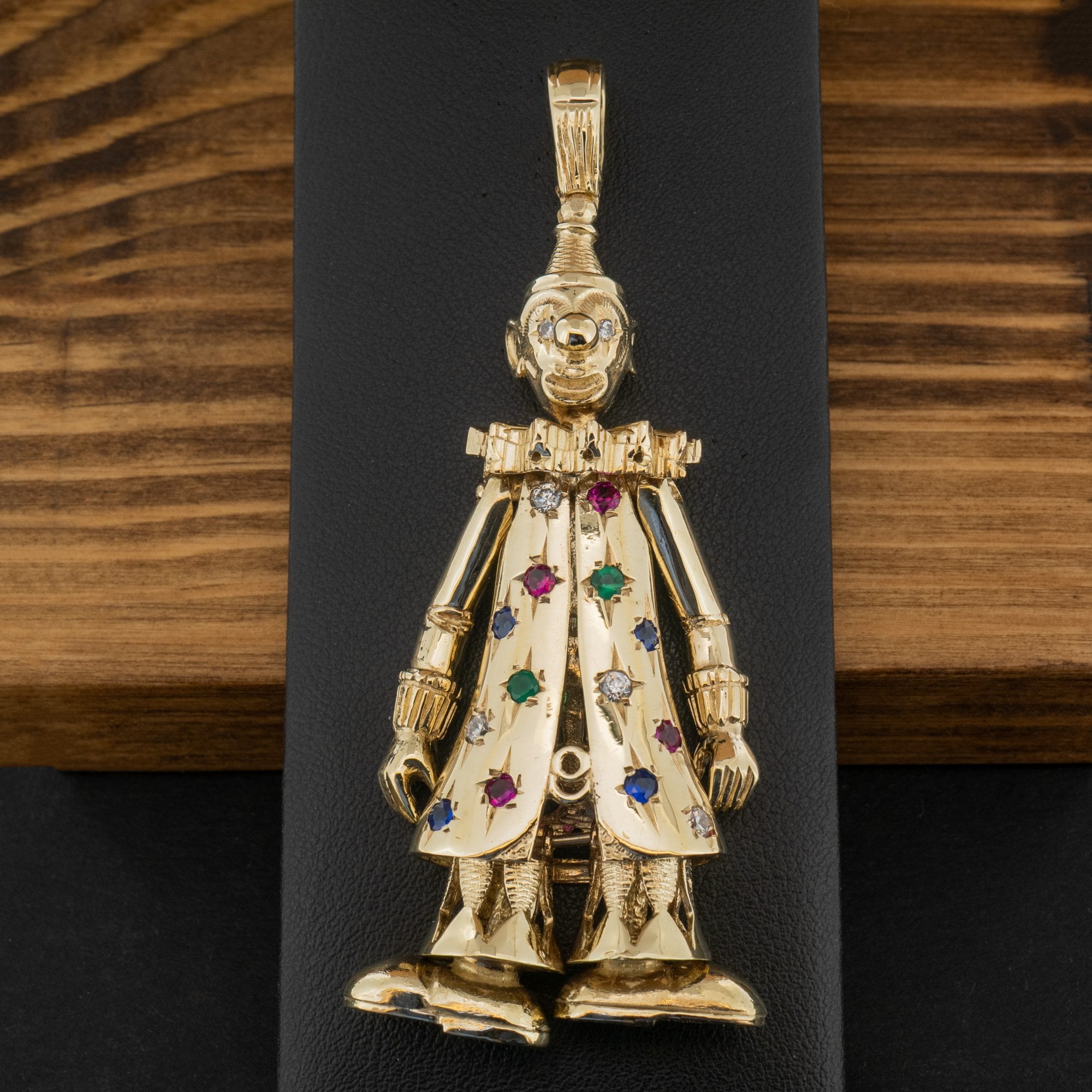 9ct Yellow Gold Clown Pendant 36g
