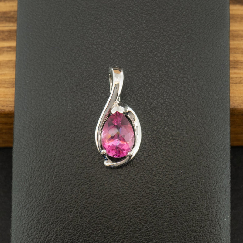 14ct White Gold Pink Stone Pendant 2.4g