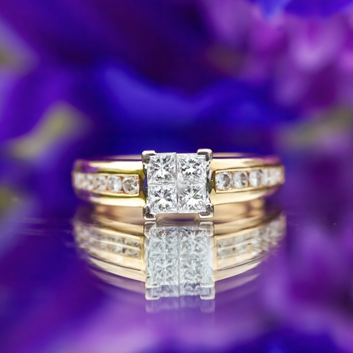 18ct Yellow Gold 1.00ct Princess Cut Diamond Cluster Ring Size N 5.8g