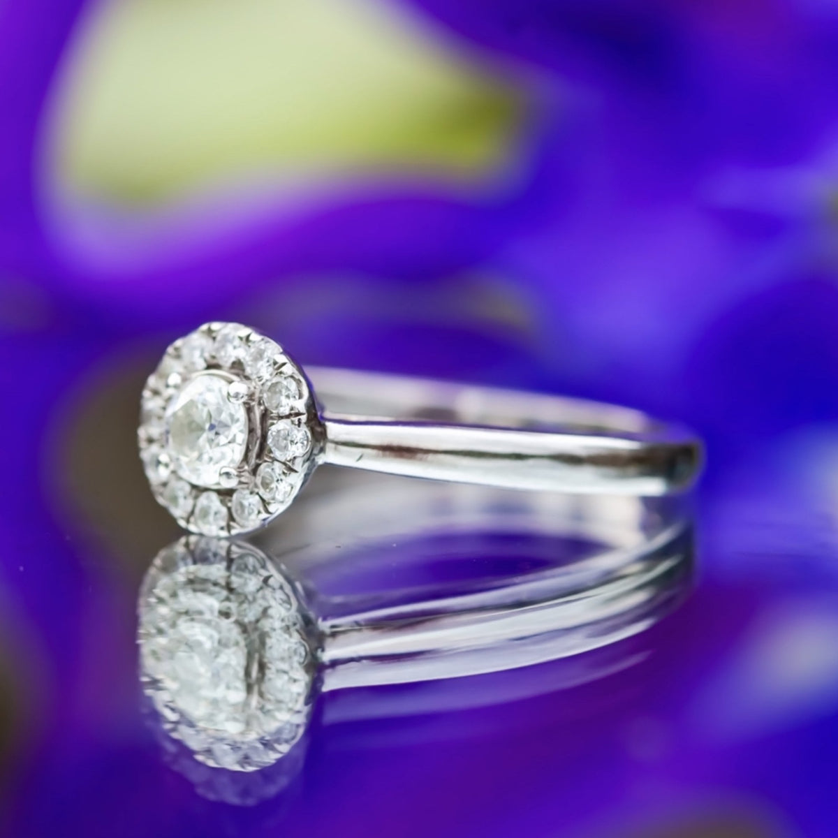 18ct White Gold 0.50ct Forever Diamond Halo Ring Size O 1/2 4.1g