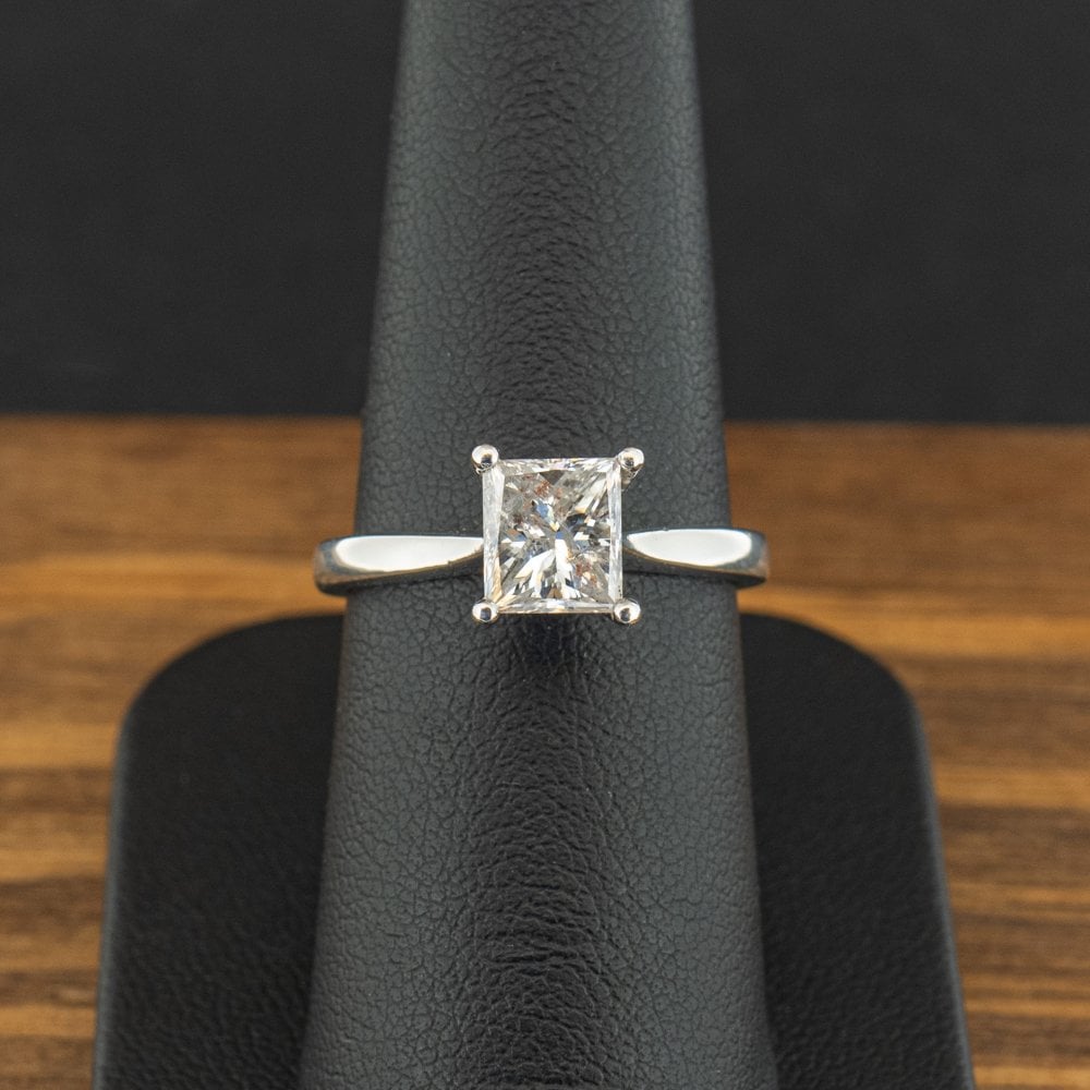 Platinum 1.50ct Princess Cut Diamond Ring Size N 5.4g