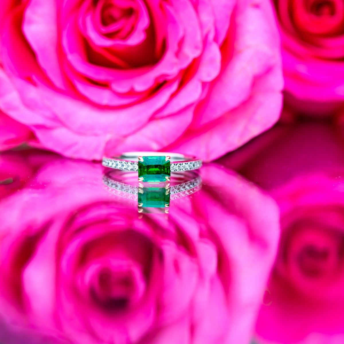 18ct Two Tone Gold 1.29ct Tsavorite Garnet and Diamond Ring with Hidden Diamond