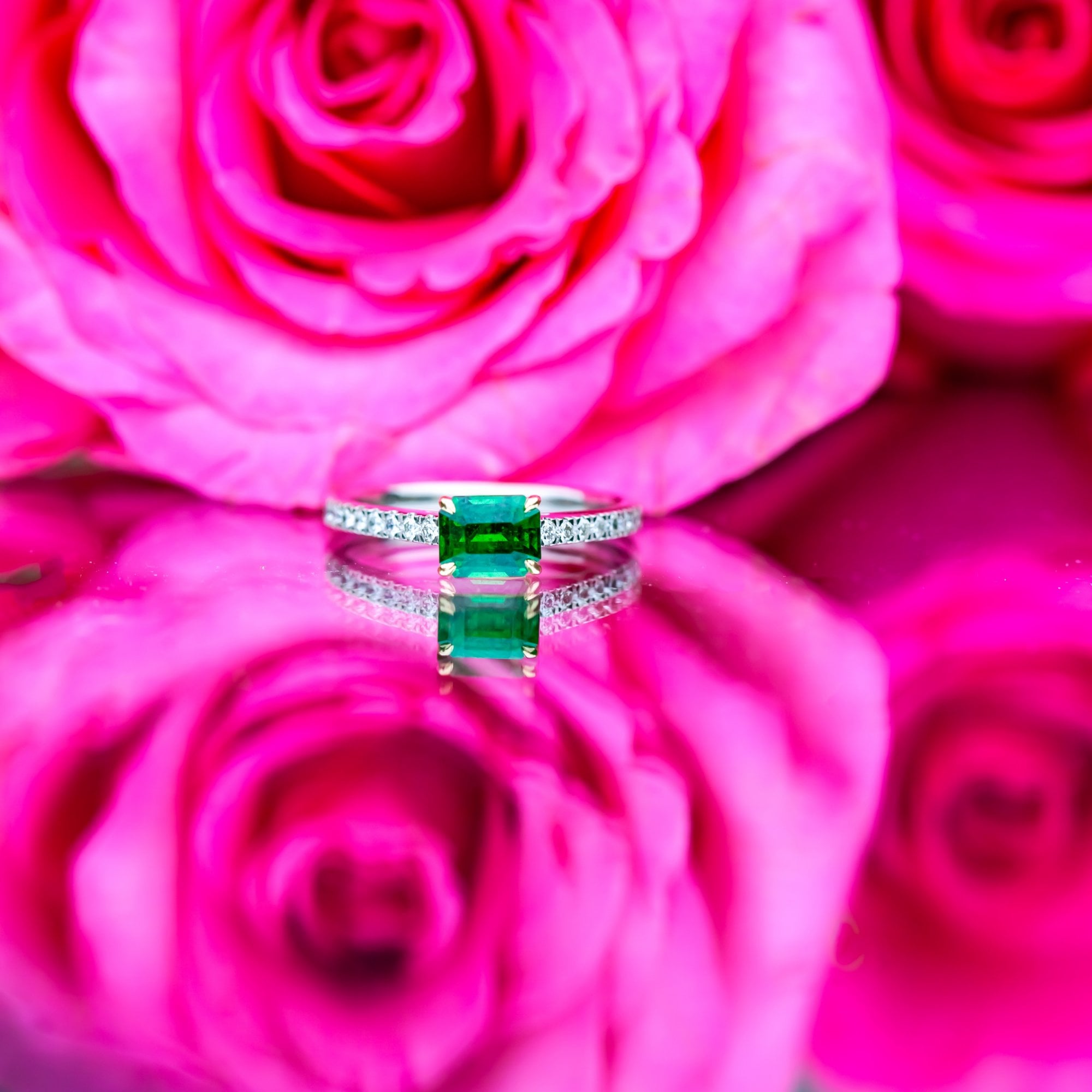 18ct Two Tone Gold 1.29ct Tsavorite Garnet and Diamond Ring with Hidden Diamond