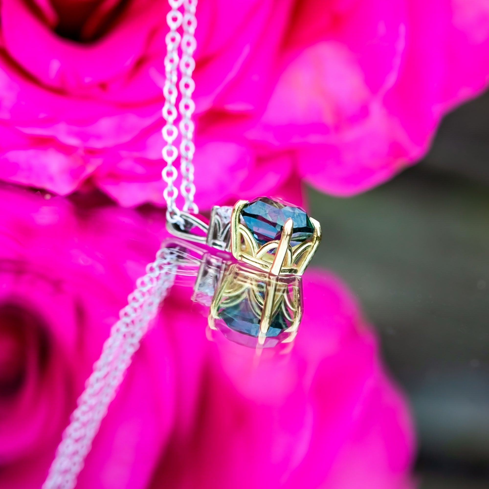 18ct Two Tone Gold 2.06ct Green Sapphire and Diamond Necklace