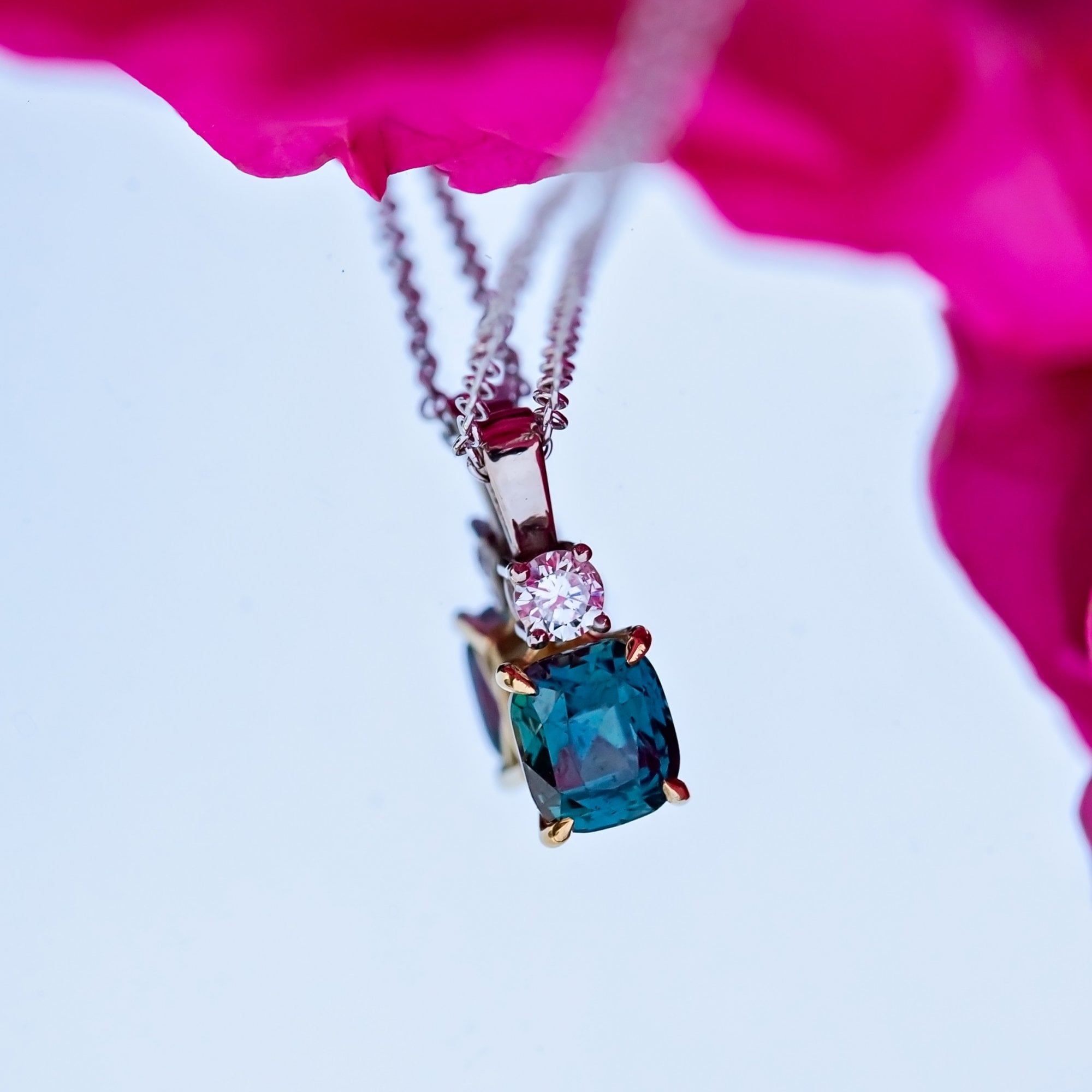18ct Two Tone Gold 2.06ct Green Sapphire and Diamond Necklace