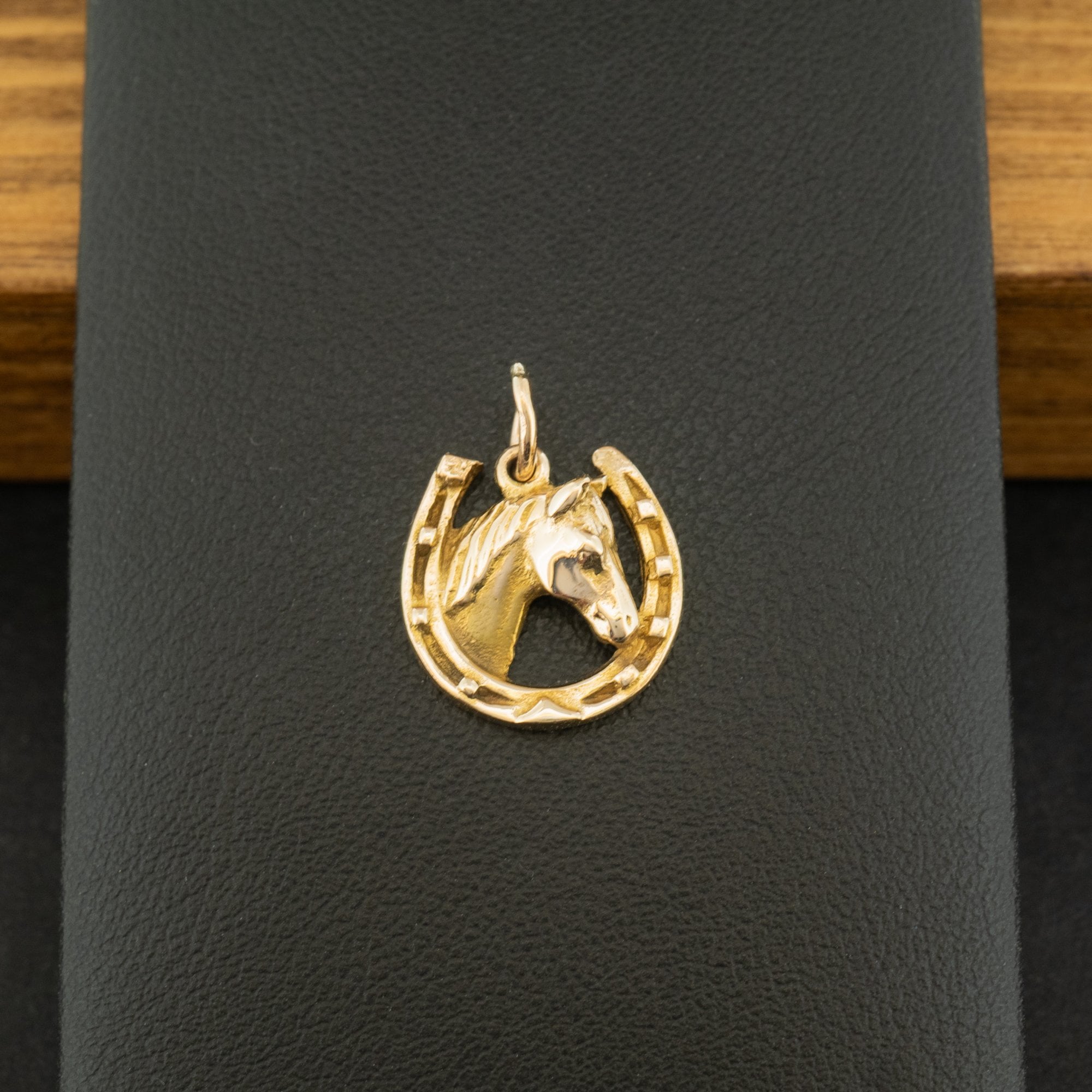 9ct Yellow Gold Horseshoe Charm Pendant 2.1g