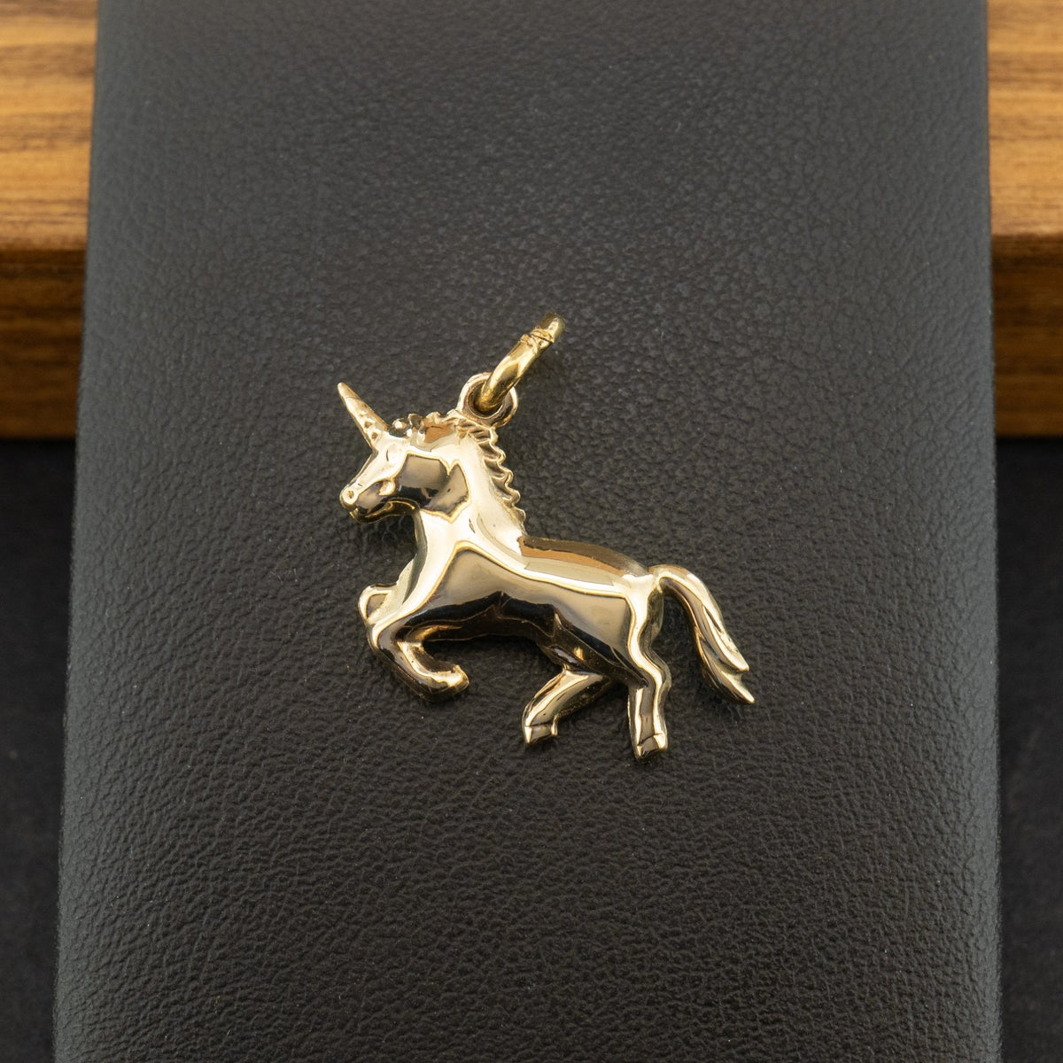 9ct Yellow Gold Unicorn Charm 0.8g