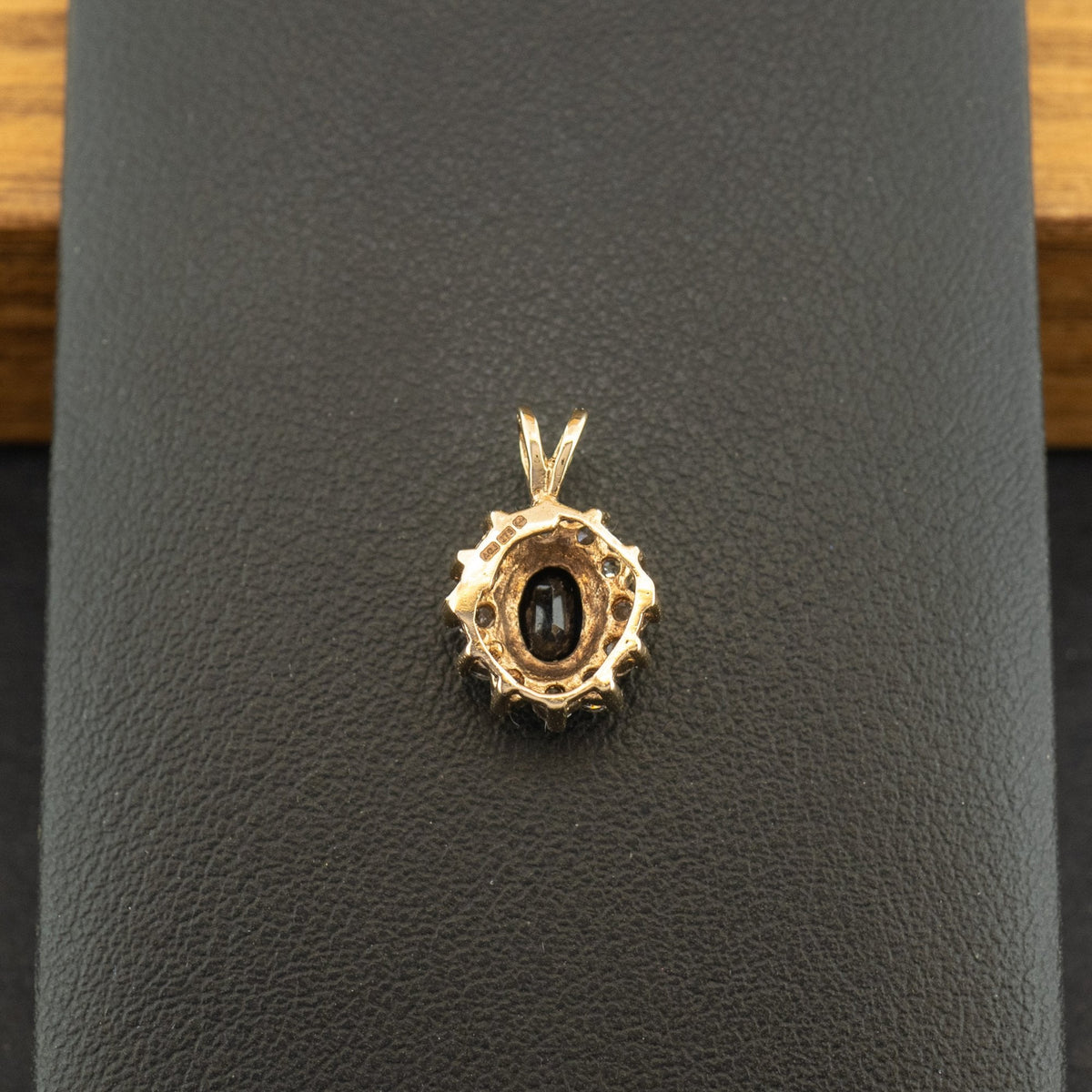 9ct Yellow Gold Sapphire and Cubic Zirconia Pendant 1.1g